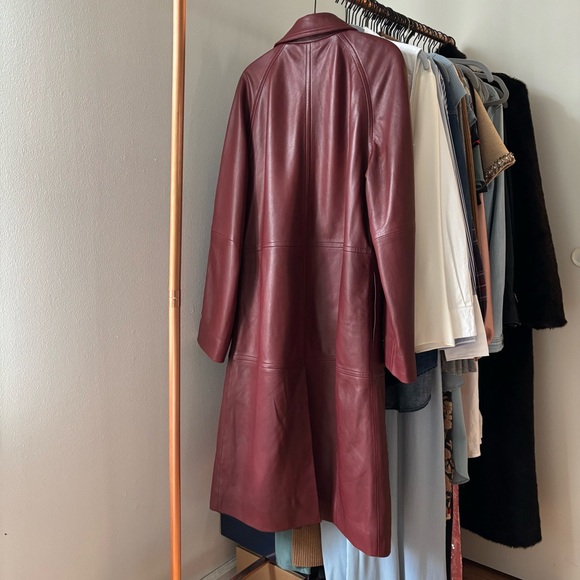 Reformation x Veda Beck Leather Trench in Chianti Burgundy, size medium! - Picture 6 of 16